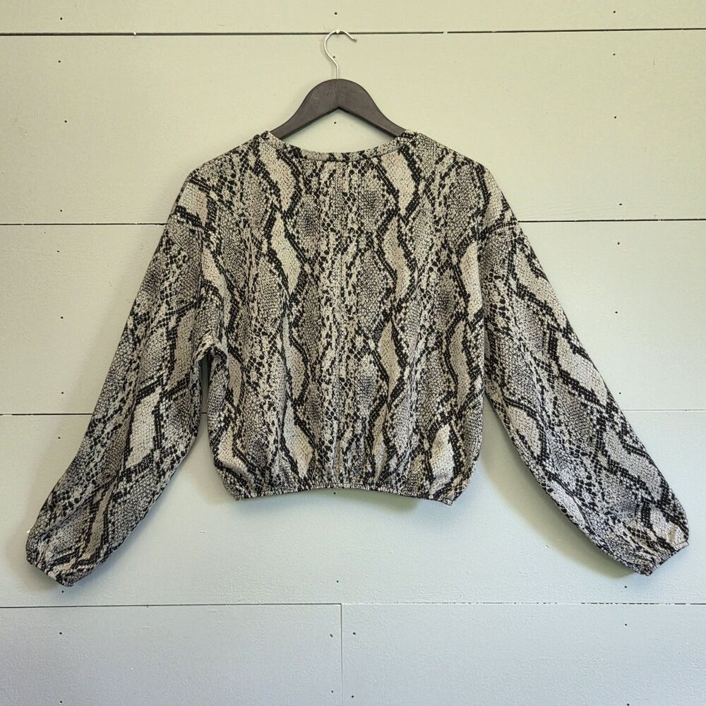 ZARA Trafaluc Snake Animal Print Knit Balloon Sleeve Cropped Blouse Women Size M - Picture 7 of 9